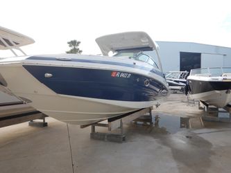 32' Crownline 2021 Yacht For Sale